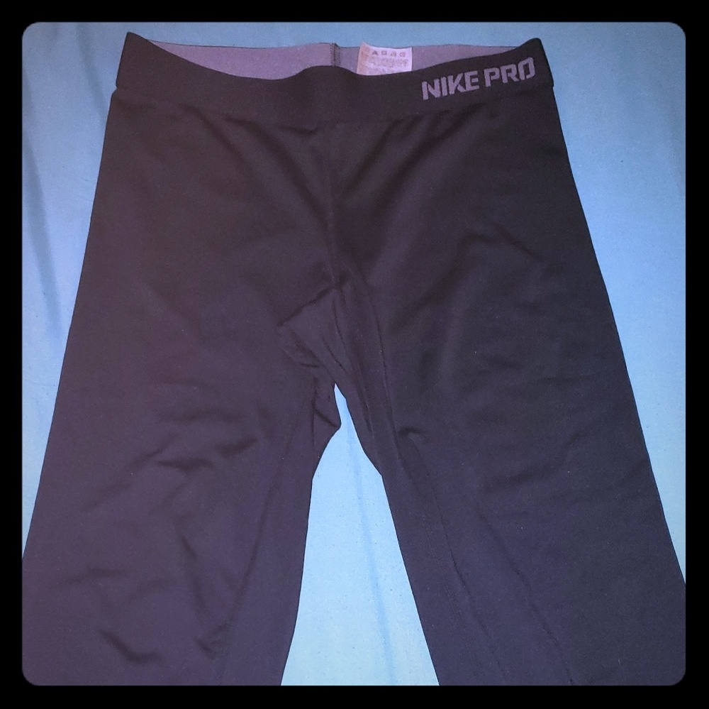 Nike cropped leggings